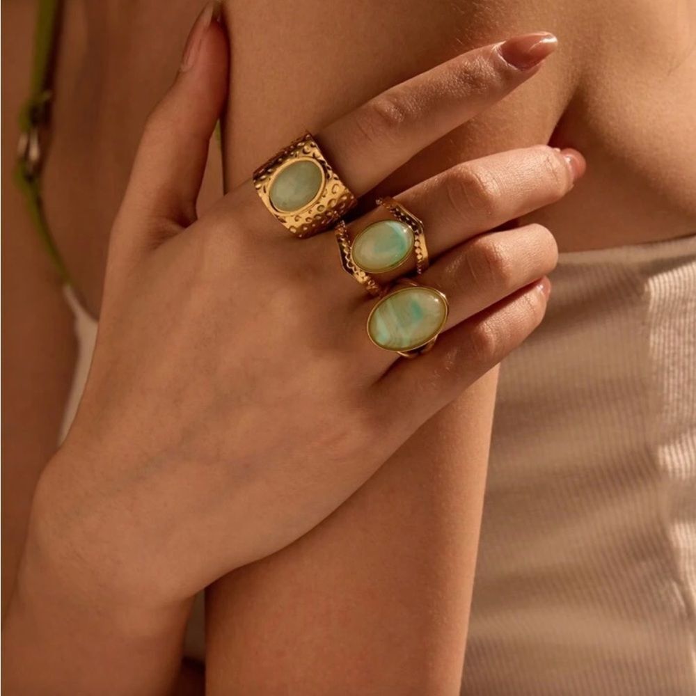 Gold and Turquoise Ring R17